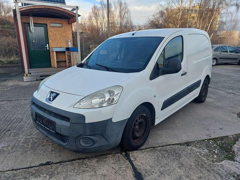 Weiß Gebraucht 2009 Peugeot Partner Van / Kleinbus | 2.699 € (Fairer Preis) - Bild 1/4