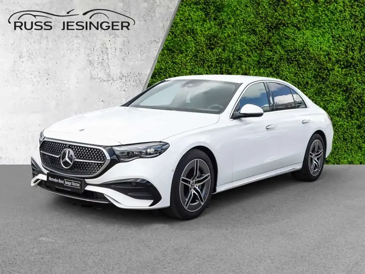 Gebraucht Mercedes E200 AMG line 204 PS (150 kW) 2025 Polarweiß Limousine