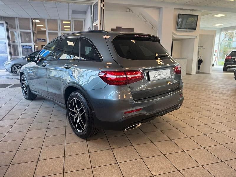Gebraucht Mercedes GLC250 AMG 211 PS (155 kW) 2019 Grau (selenitgrau) SUV