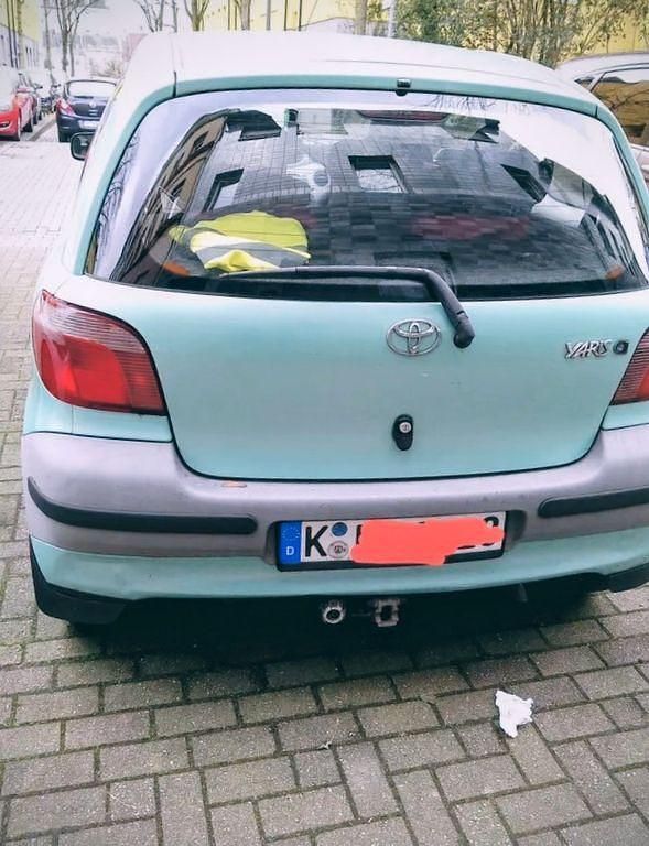 Gebraucht Toyota Yaris Eco 68 PS (50 kW) 2000 Grün Limousine