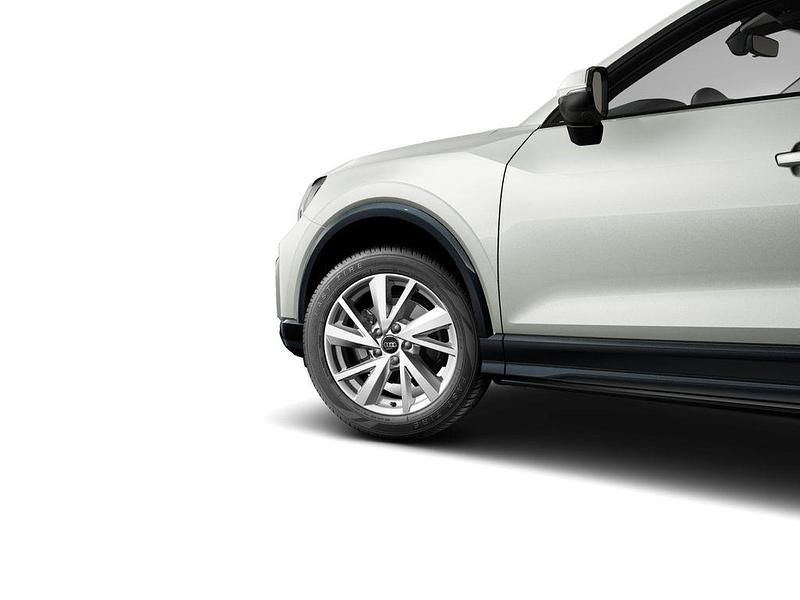 Gebraucht Audi Q2 Advanced Plus 150 PS (110 kW) 2025 Tausilber metallic SUV