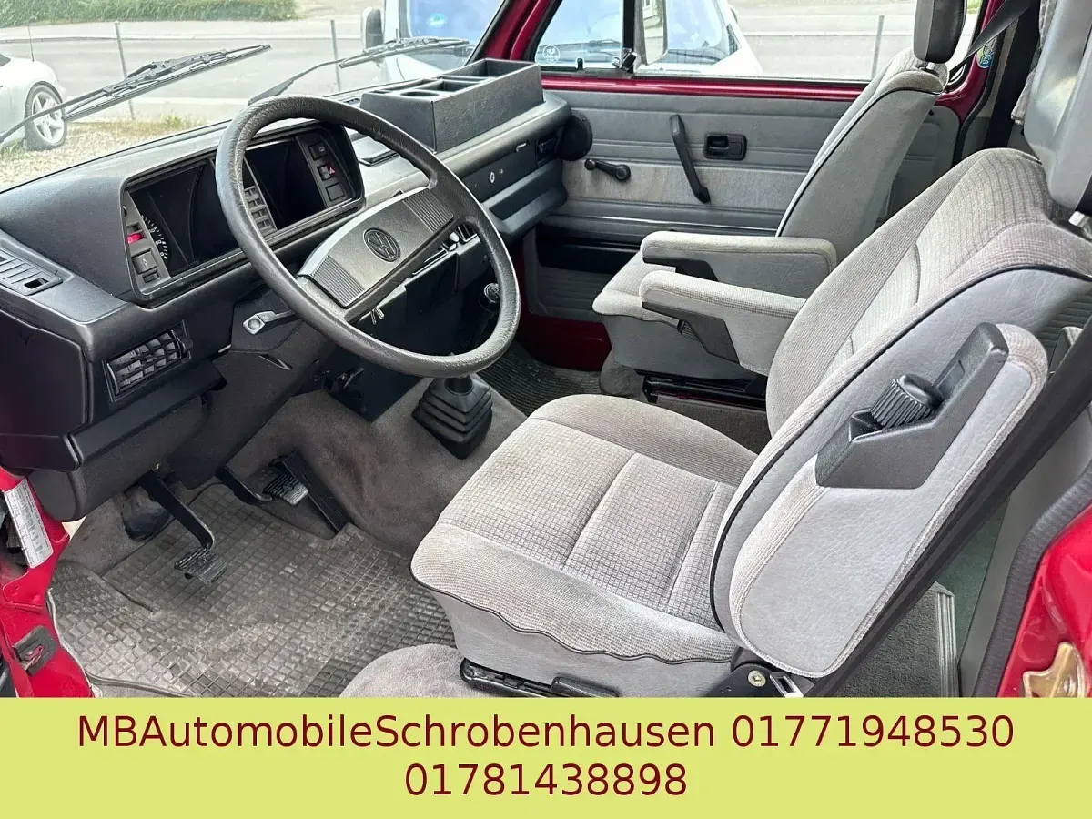 Używany VW Multivan 69 KM (50 kW) 1989 Czerwony Minivan