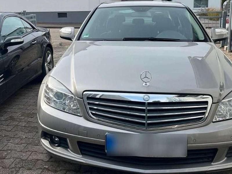 Gebraucht Mercedes C180 Elegance 212 PS (155 kW) 2007 Gold Limousine