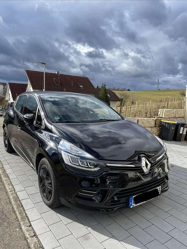 Gebraucht Renault Clio IV LIMITED 90 PS (66 kW) 2017 Kleinwagen