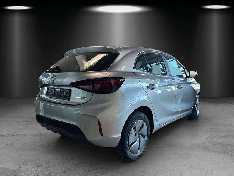Second-hand MG MG3 116 CP (85 kW) 2025 Argintiu Hatchback