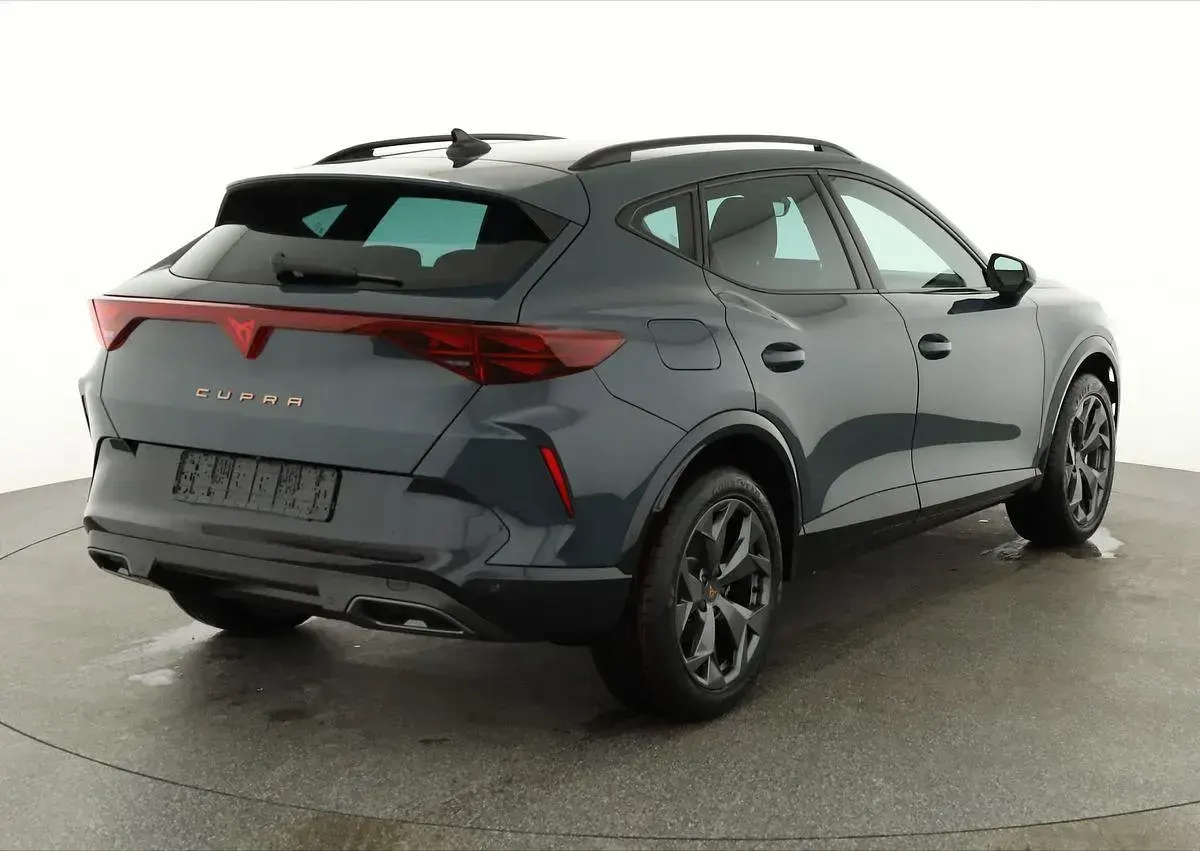 Neu Cupra Formentor 150 PS (110 kW) 2025 Magnetic tech metallic SUV