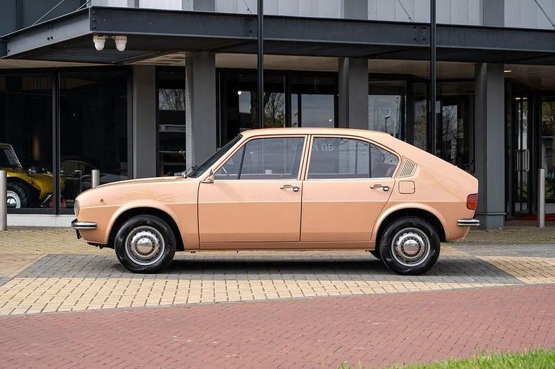 Gebraucht Alfa Romeo Alfasud 79 PS (58 kW) 1973 Beige Kleinwagen