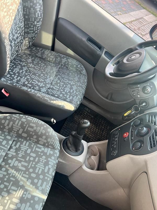 Used Renault Modus 2005 Red Minivan