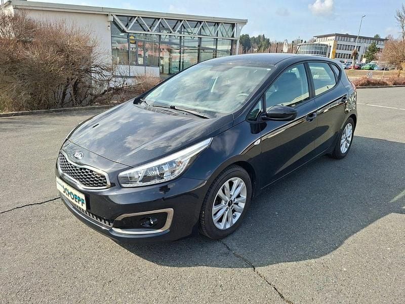 Gebraucht Kia Ceed Edition 7 99 PS (72 kW) 2018 Schwarz Kleinwagen