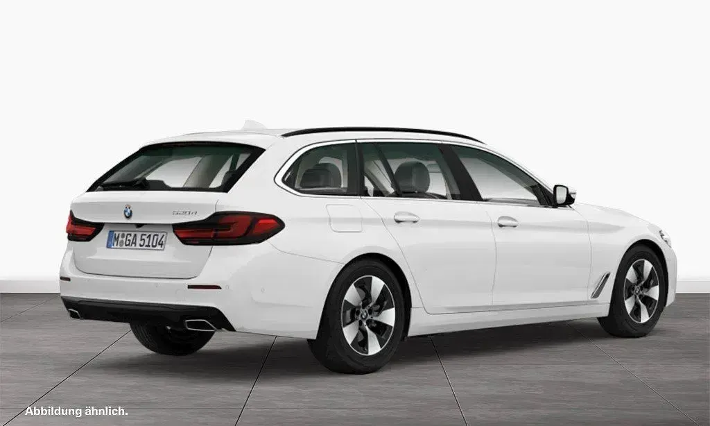 Gebraucht BMW 520 Efficient Dynamics 190 PS (139 kW) 2023 Weiß Limousine