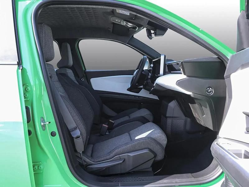 Nouă Renault 5 E-Tech Evolution 89 kW (122 CP) 2026 Verde Berlinǎ