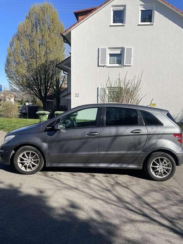 Gebraucht Mercedes B170 116 PS (85 kW) 2011 Van / Kleinbus