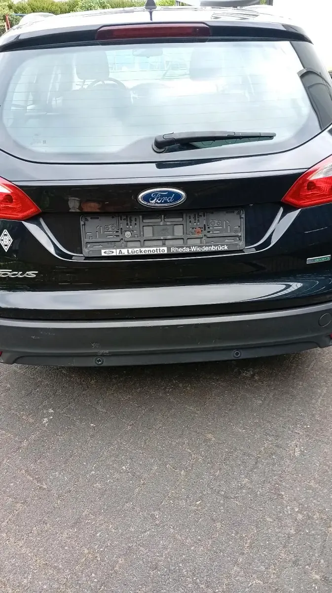 Gebraucht Ford Focus 125 PS (91 kW) 2013 Schwarz Kombi