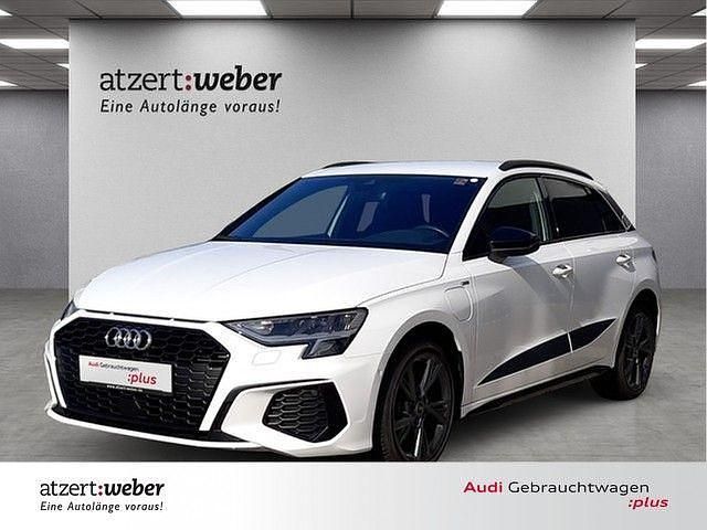 Ibisweiß Gebraucht 2022 Audi A3 Sportback e-tron Ambiente Limousine | 26.450 € (Fairer Preis) - Bild 1/4