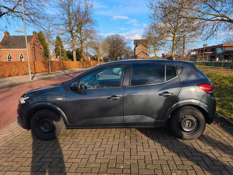 Gebraucht Dacia Sandero Expression 101 PS (74 kW) 2023 Grau Limousine