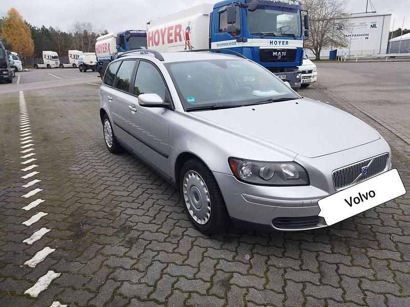 Gebraucht Volvo V50 Kinetic 140 PS (102 kW) 2004 Silber Kombi