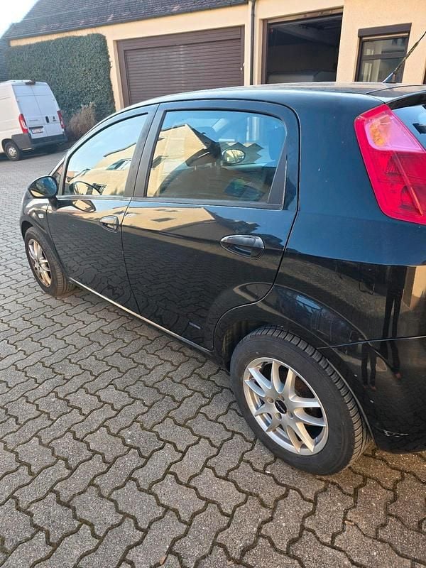 Gebraucht Fiat Punto 95 PS (69 kW) 2008 Schwarz Kleinwagen