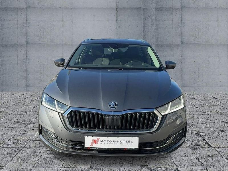 Gebraucht Skoda Octavia Style 150 PS (110 kW) 2023 Graphitegrau metallic Kombi