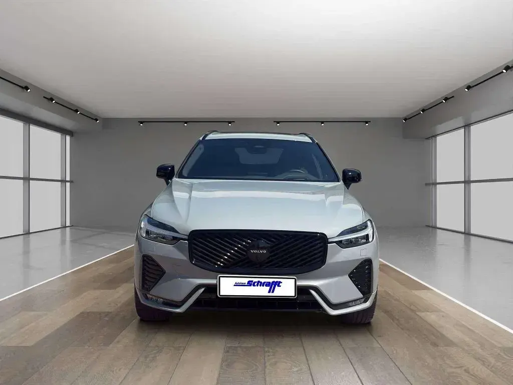 Gebraucht Volvo XC60 Ultra 250 PS (183 kW) 2025 Vapour grey / metallic SUV