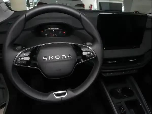 Neu Skoda Elroq 125 kW (170 PS) 2026 Grün SUV