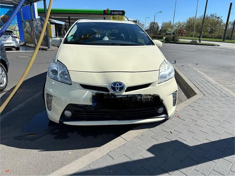 Gebraucht Toyota Prius 123 PS (90 kW) 2012 Andere farben Limousine