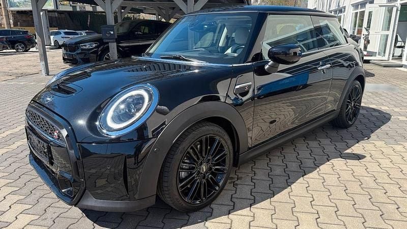 Gebraucht Mini Cooper S 178 PS (130 kW) 2021 Schwarz Kleinwagen