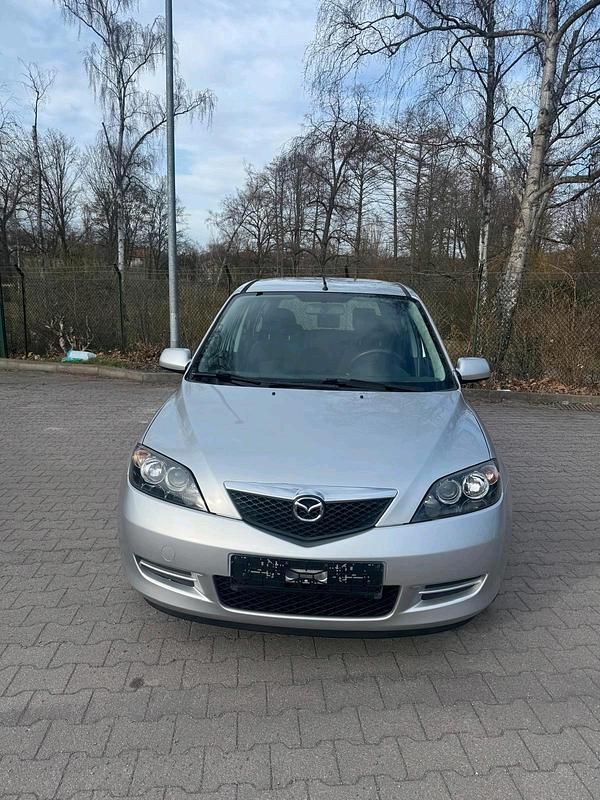 Gebraucht Mazda 2 80 PS (58 kW) 2006 Silber Kleinwagen