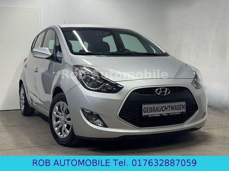 Silber Gebraucht 2016 Hyundai ix20 Classic Kleinwagen | 8.999 € (Fairer Preis) - Bild 1/4