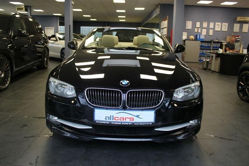 Schwarz Gebraucht 2012 BMW 325 Cabriolet Sport Line Cabrio | 15.980 € (Fairer Preis) - Bild 1/4
