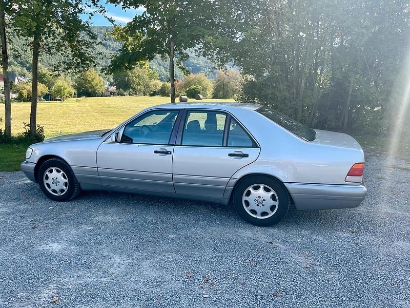 Gebraucht Mercedes S320 231 PS (169 kW) 1994 Silber Limousine