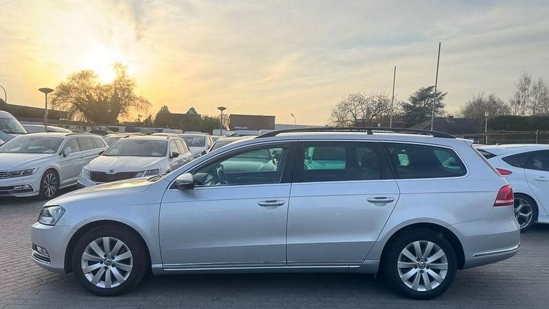 Gebraucht VW Passat 122 PS (89 kW) 2011 Silber Kombi