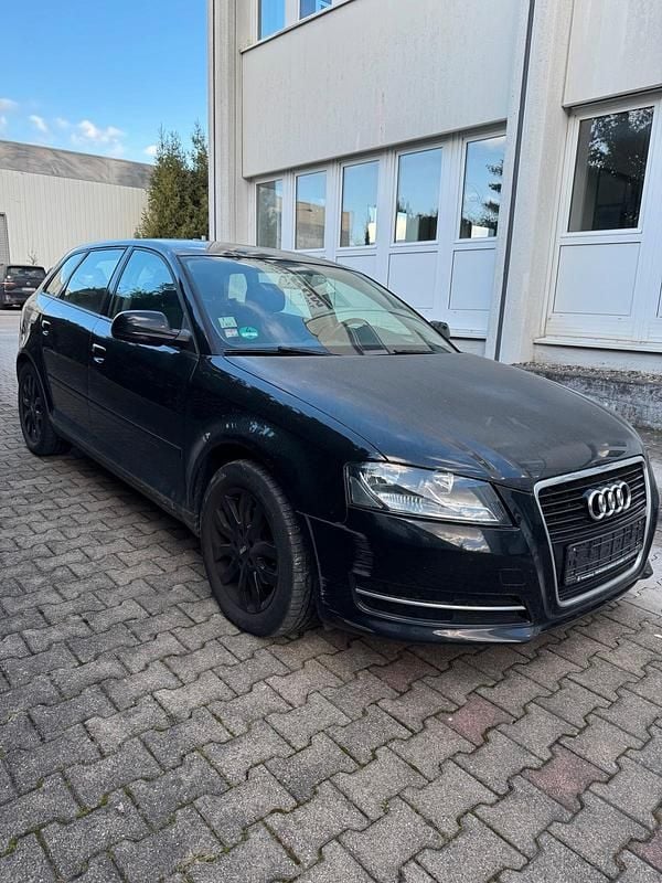 Gebraucht Audi A3 Ambiente 105 PS (77 kW) 2011 Schwarz Kleinwagen