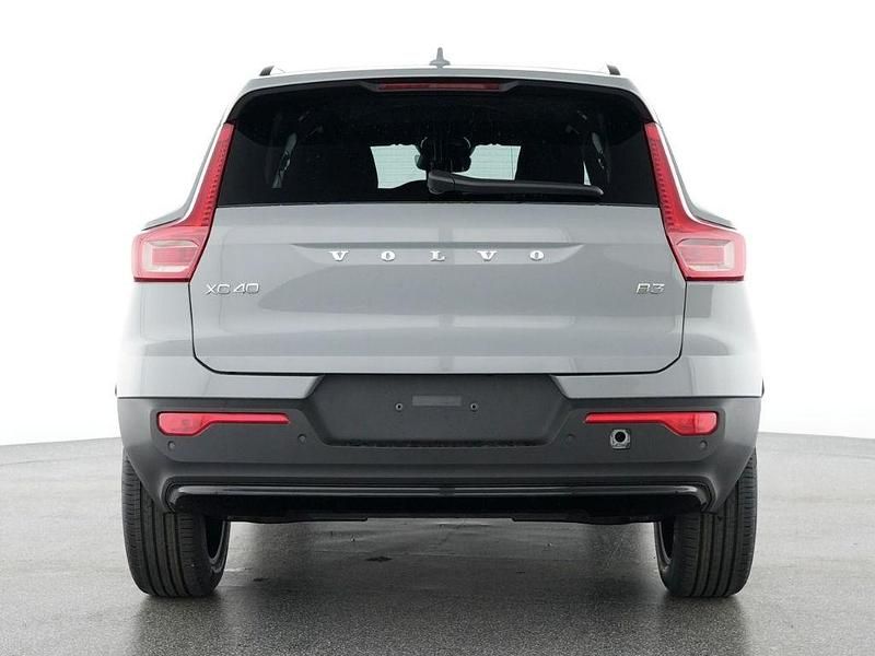 Gebraucht Volvo XC40 Plus 163 PS (119 kW) 2025 Vapour grey SUV