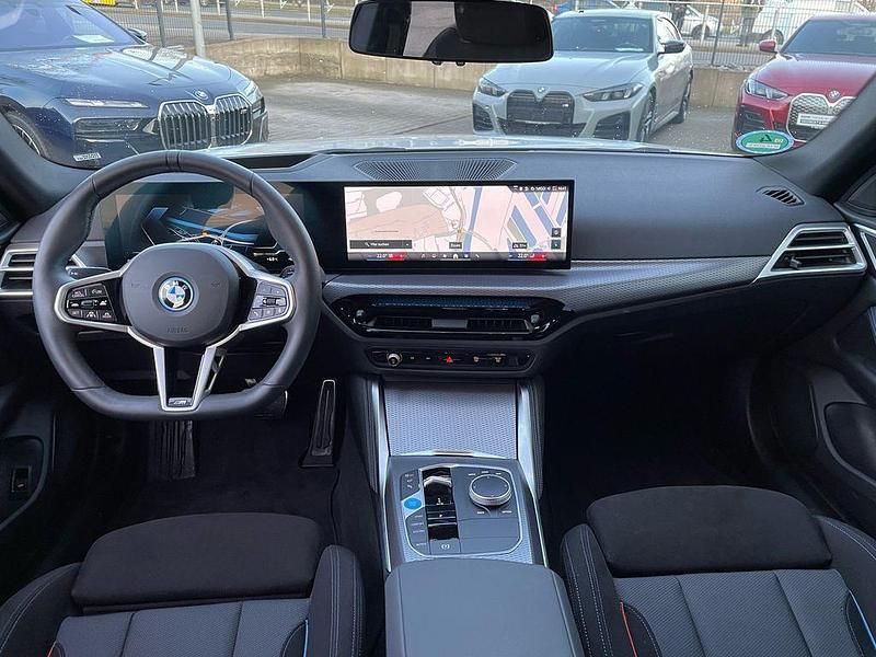 Gebraucht BMW i4 Comfort Edition 250 kW (340 PS) 2025 Alpinweiss Limousine