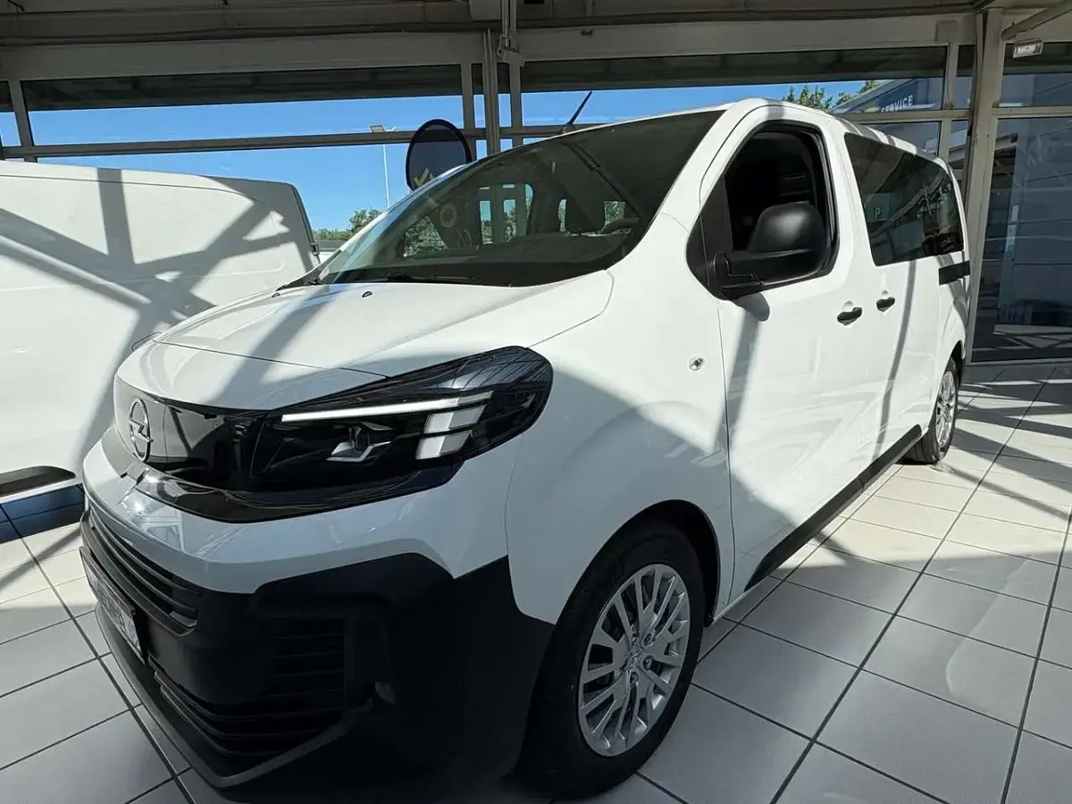 Neu Opel Vivaro 179 PS (131 kW) 2026 Kaolin weiß Van / Kleinbus
