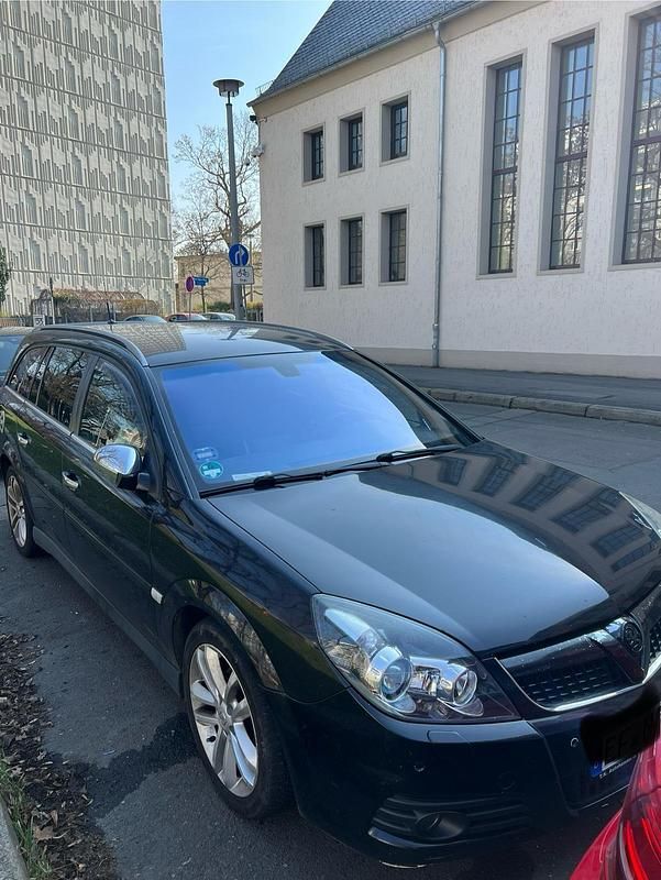 Gebraucht Opel Vectra 150 PS (110 kW) 2008 Schwarz Kombi