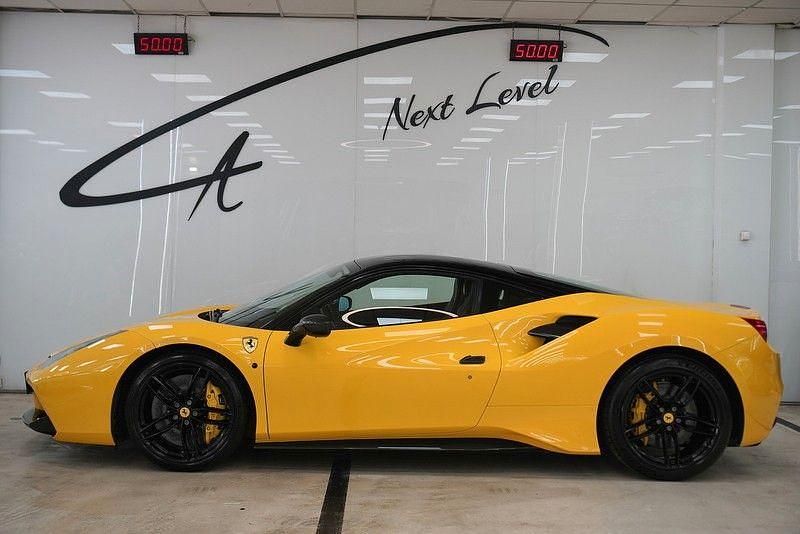 Second-hand Ferrari 488 669 CP (492 kW) 2016