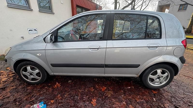 Gebraucht Hyundai Getz 71 PS (52 kW) 2007 Silber Kleinwagen