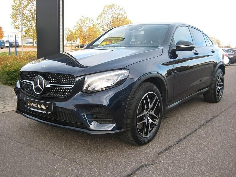 Blau Gebraucht 2018 Mercedes GLC250 AMG Coupé | 35.850 € (Fairer Preis) - Bild 1/4
