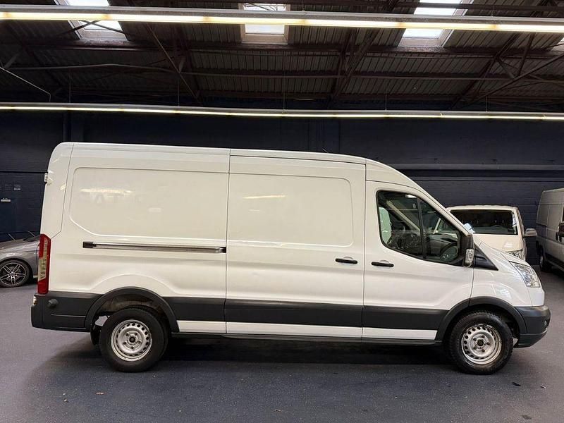 Weiß Gebraucht 2015 Ford Transit Van / Kleinbus | 11.305 € (Guter Preis) - Bild 1/4