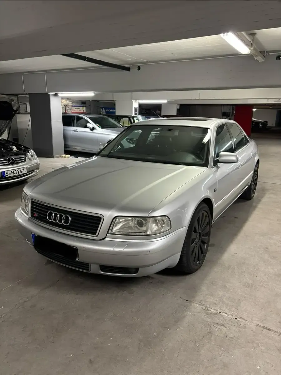 Gebraucht Audi A8 260 PS (191 kW) 2000 Silber Limousine