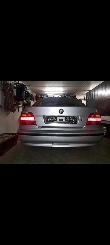 Gebraucht BMW 520 150 PS (110 kW) 1999 Silber Limousine