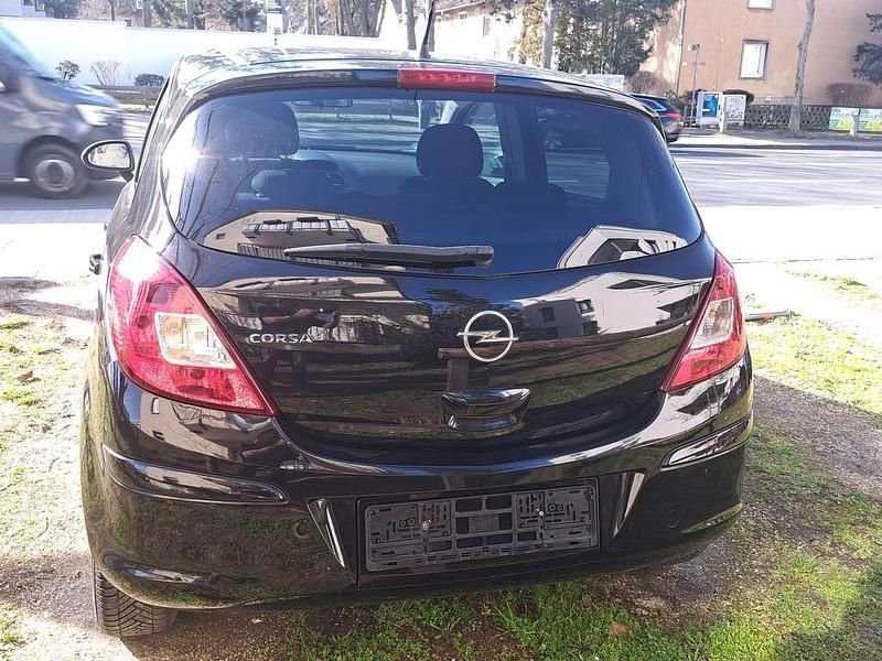 Gebraucht Opel Corsa Edition 87 PS (63 kW) 2010 Schwarz Kleinwagen