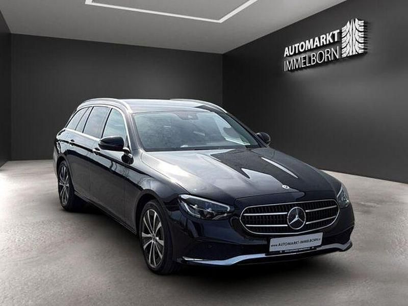 Gebraucht Mercedes E300 320 PS (235 kW) 2022 Schwarz Limousine