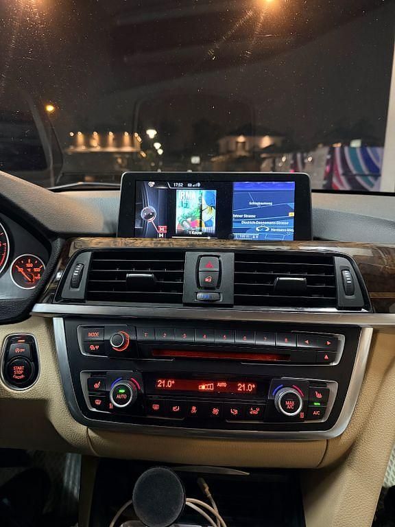 Gebraucht BMW 330 Luxury Line 280 PS (205 kW) 2014 Blau Kombi