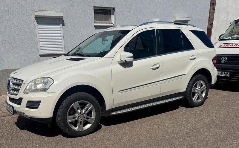 Gebraucht Mercedes ML350 245 PS (180 kW) 2011 Weiß SUV