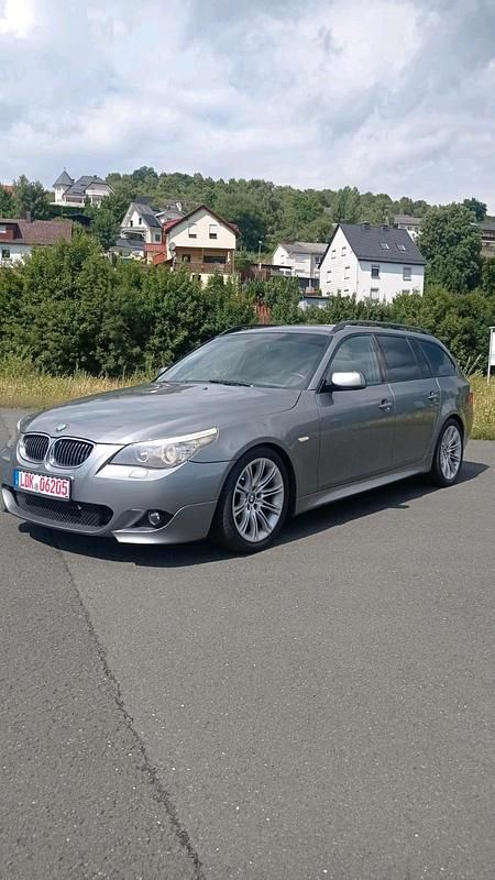 Grau Gebraucht 2008 BMW 525 M Sport Kombi | 5.950 € (Guter Preis) - Bild 1/4