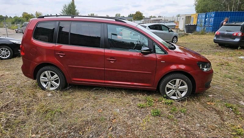 Gebraucht VW Touran 150 PS (110 kW) 2012 Rot Van / Kleinbus
