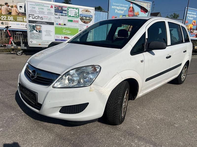 Gebraucht Opel Zafira 116 PS (85 kW) 2009 Weiß Van / Kleinbus