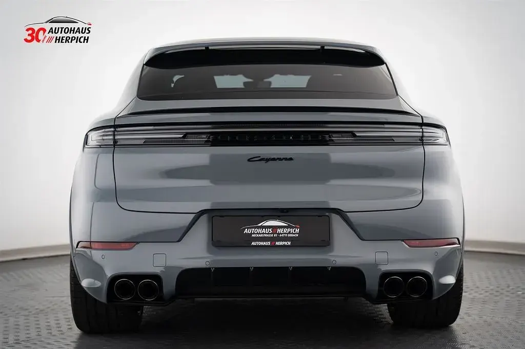 Nouă Porsche Cayenne 470 CP (345 kW) 2025 Gri SUV
